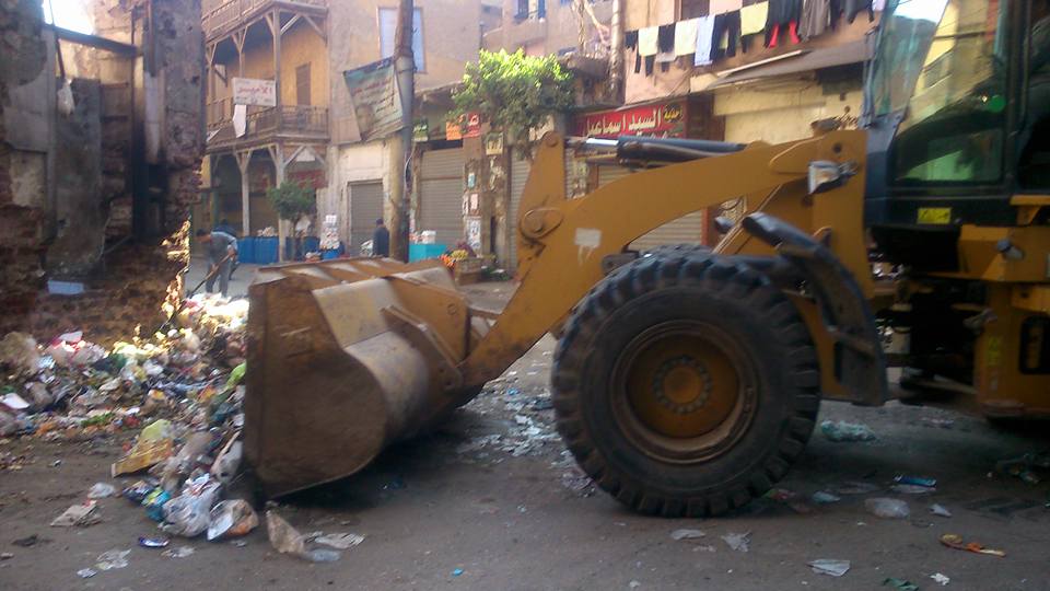 حملة لرفع المخلفات بحي أول الزقازيق (2)