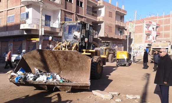 نقل موقف السيارات من أمام الساحة الشعبية إلى المجمع الصحي بالحسينية (2)