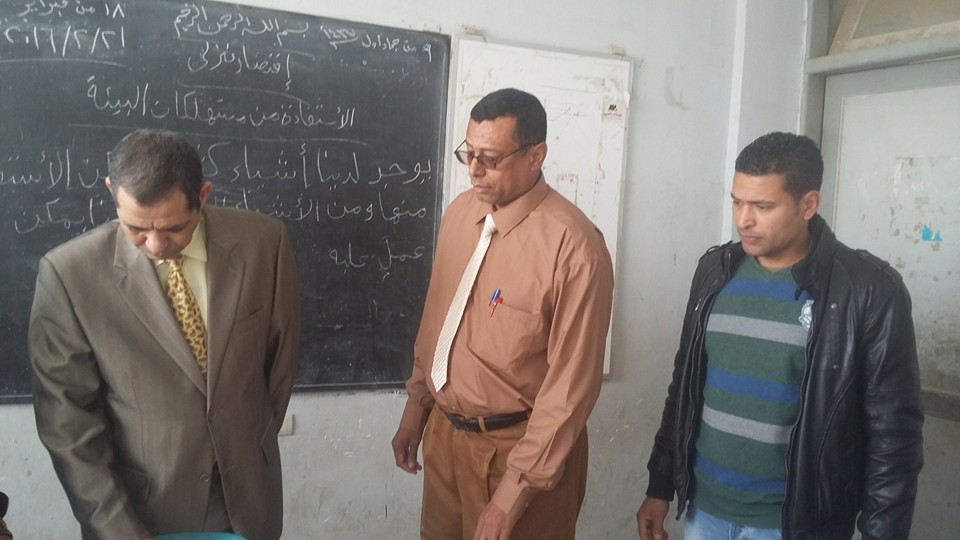 مدير تعليم أبوكبير يتابع انتظام الدراسة بمدرسة «الحكيم» الإبتدائية 25 10256225 1267911979890823 8263129197088596120 n