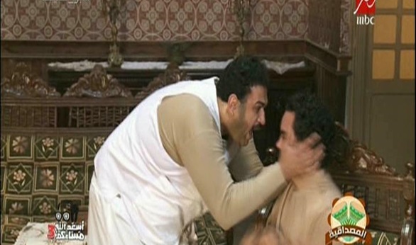 بالفيديو..أبو حفيظة يقلد الفنان أحمد عبدالعزيز في سوق العصر 1 681