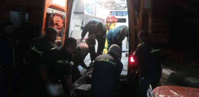 إصابة 11 شخصاً إثر تصادم أتوبيس بسور على طريق الأحرار 