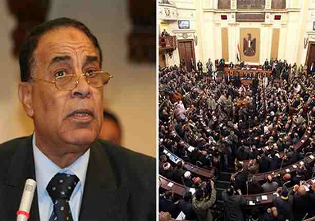تعرف على كمال أحمد الذي ضرب عكاشة بالجزمة