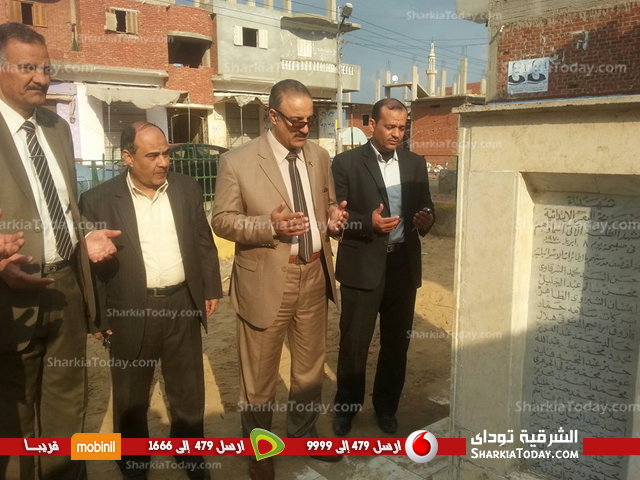 بالصور..وكيل التعليم بالشرقية يزور متحف شهداء «بحر البقر» بالحسينية 4 شهداء 4