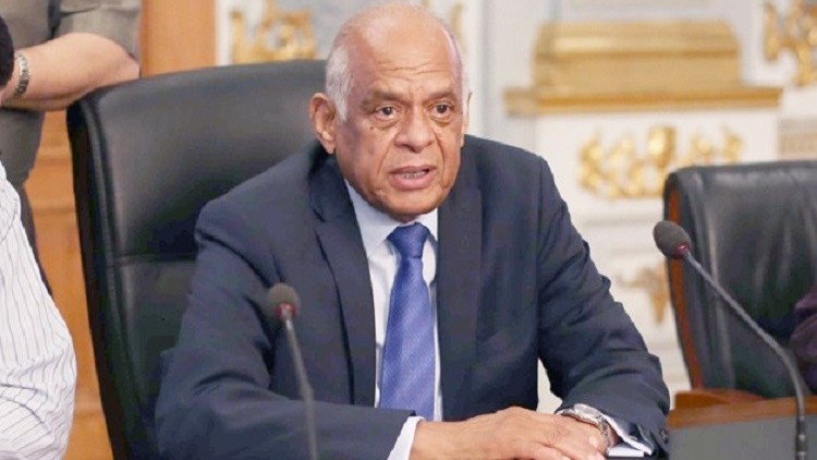 رئيس البرلمان يعتذر للصحفيين ويناشد النقابة بوقف مقاطعة تغطية المجلس 16 علي عبد العال