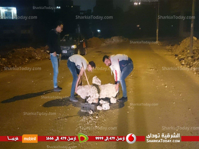 استجابة لما نشرناه...تغطية «بالوعة الصرف الصحي» بشارع السلام بالزقازيق 1 غلق