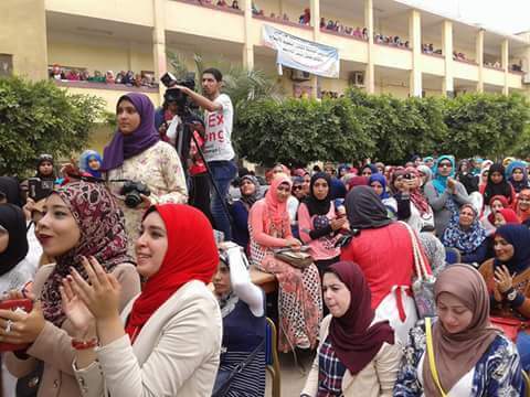 بالصور..إتحاد كلية التربية النوعية بجامعة الزقازيق ينظم حفل لعيد الأم 4 10151950_860291877431787_5715147771279429635_n