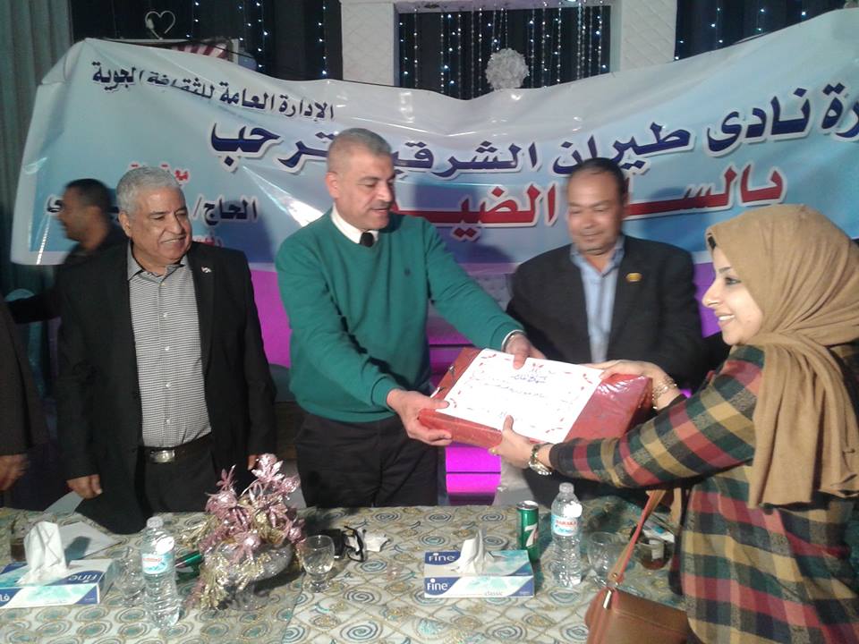 رئيس مدينة الزقازيق يشهد حفل تكريم الأم المثالية بنادي الطيران بالشرقية 4 12417528_1210489705635853_7322740273134848586_n