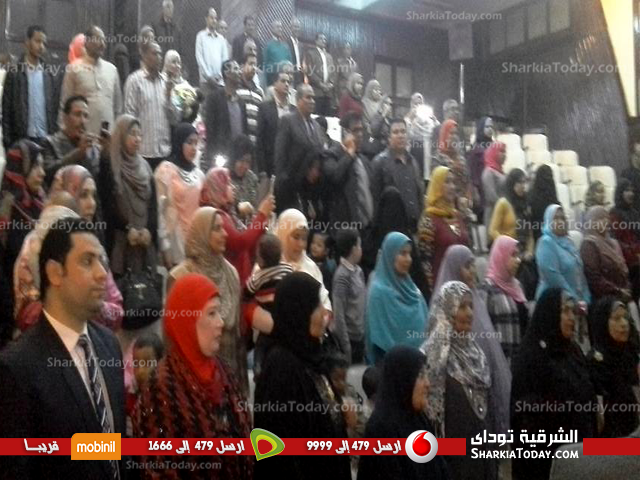 بالصور..محافظ الشرقية يكرم الأمهات المثاليات بالمحافظة 2 2