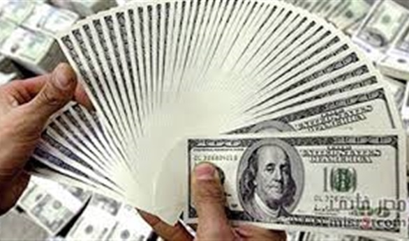 بالفيديو.. بنك مصر يدعو المواطنين لشراء شهادات دولارية بعائد 5% 10 641 1