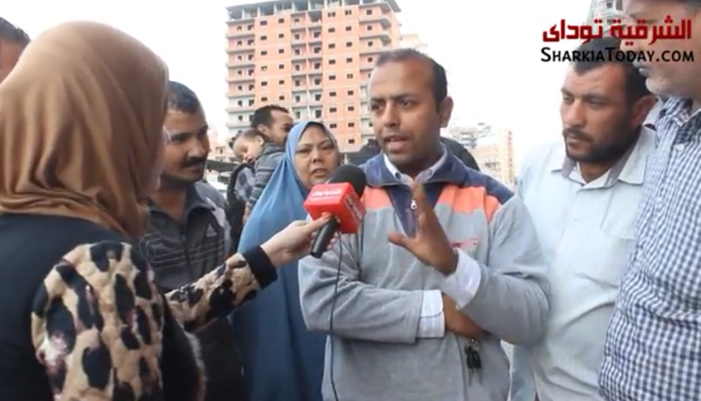 بالفيديو..«الشرقية توداي» ترصد أزمة السيارة الحمراء بالزقازيق..والسائقين يقدمون حلول للأزمة 1 Screenshot_٢٠١٦-٠٣-٢٨-٠١-٥٨-٠٦-1