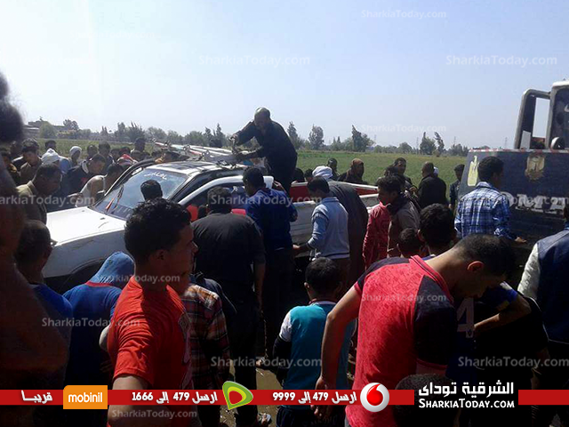 انقلاب سيارة يستقلها طفلين بترعة القضاة بكفر صقر‏ (1)