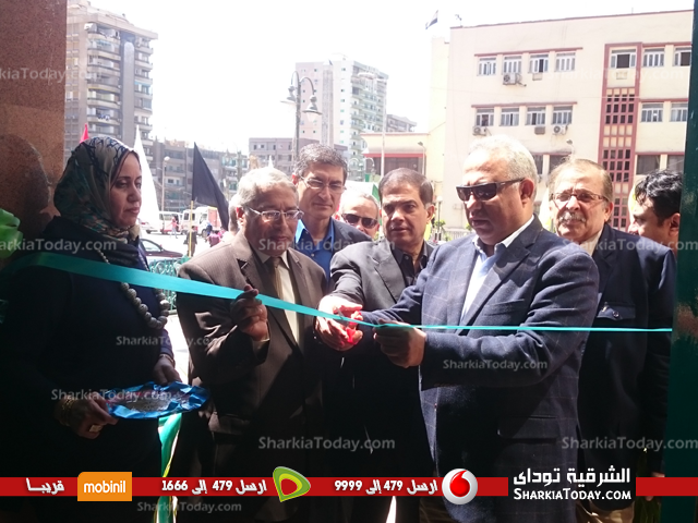 بالصور ..محافظ الشرقية يفتتح المعرض الفني لحليم بثقافة الزقازيق 1 بالصور ..محافظ الشرقية يفتتح المعرض الفني لحليم بثقافة الزقازيق (2)