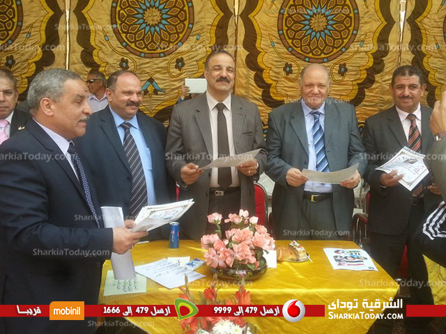 وكيل التعليم بالشرقية يكرم الطالبات بمدرسة الثانوية الرياضية بالزقازيق 2 تعليم