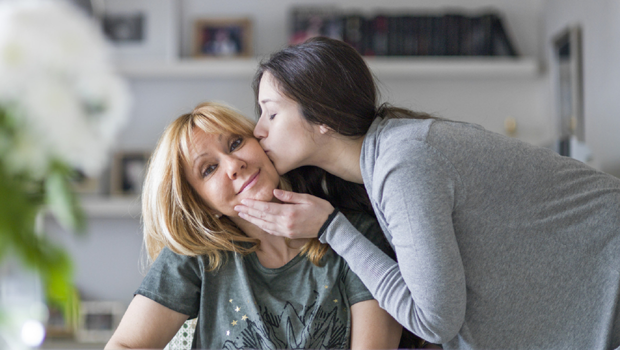 أهم 8 مستحضرات تجميل يمكنك شرائها في عيد الأم 22 عيد الأم