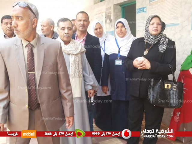 لجنة من ديوان المحافظة تزور «الفدادنة» بفاقوس لاختيارها القرية النموذجية 2 فاقوس