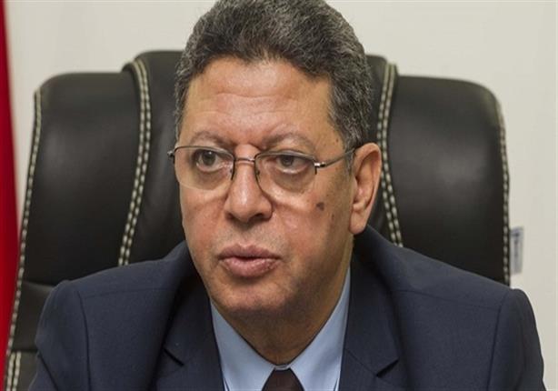 وزير القوى العاملة يفتتح معرض تسويق منتجات 31 عارضًا بمناسبة عيد الأم 5 وزير القوى العاملة