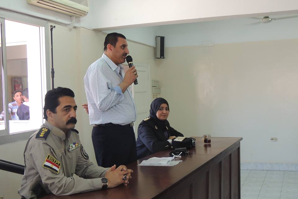 «القيم المهنية والسلوكية لرجل الشرطة» ندوة بمديرية أمن الشرقية 2 12936618_848278985299458_7438605622588935157_n