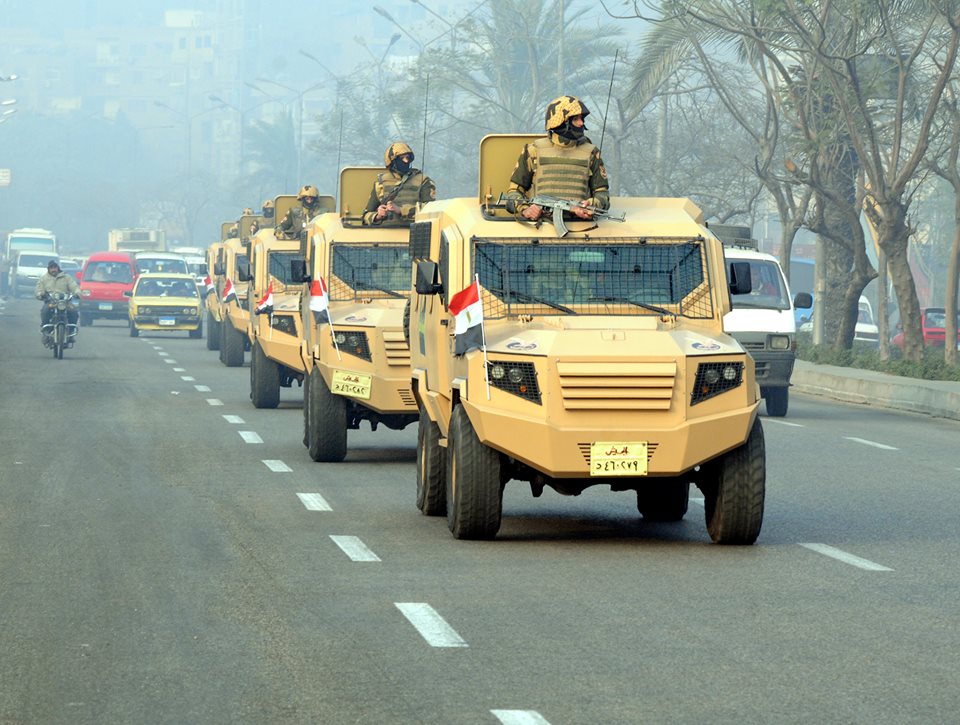 القوات المسلحة تؤمن الأهداف الحيوية والمنشآت الهامة استعداداً للاحتفالات بعيد تحرير سيناء 2 13096261_820391288091855_2743451868082574125_n