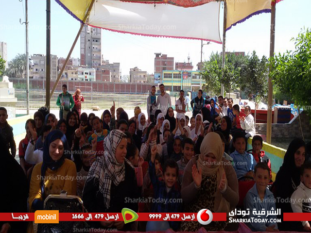 مركز شباب كفر صقر ينظم إحتفالاً للأيتام 2 كفر 2