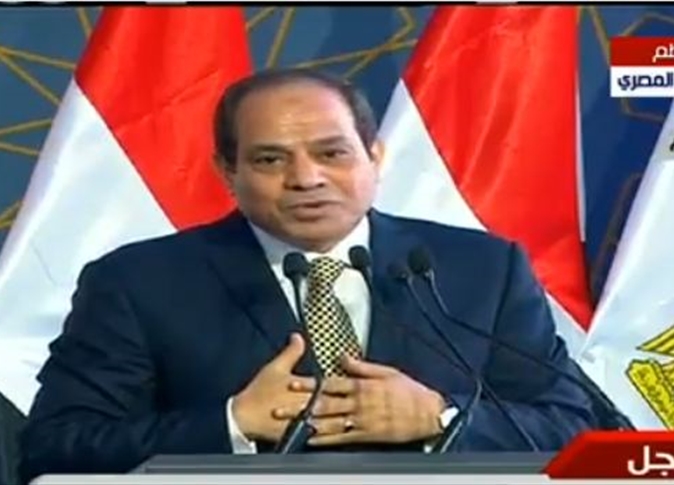السيسي لسيدة المنيا: أرجو متاخديش على خاطرك وهنحاسب كل مخطئ 1 السيسي
