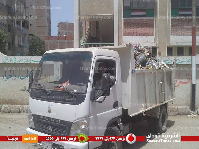 حملة نظافة لرفع القمامة من شوارع مدينة «القنايات» 2 13246145_619187041572829_222233987_n