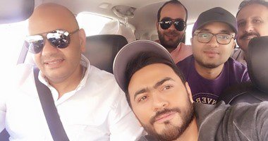 تامر حسنى ينشر صورة من كواليس «لسه عند وعدى» مع فريق ذا فويس 8 لسا عند وعدى تامر حسنى