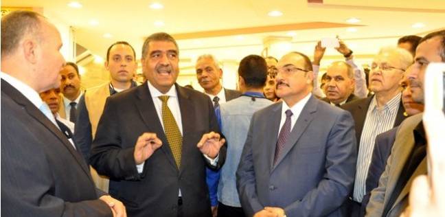 وزير الأعمال