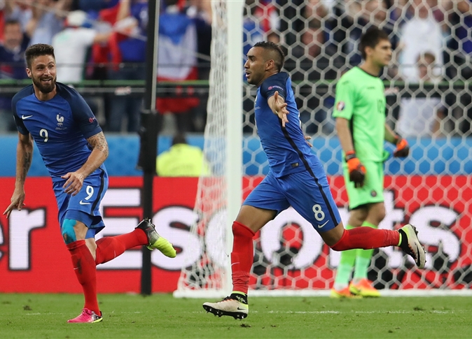 قذيفة باييه تنقذ فرنسا من الكمين الروماني في افتتاح يورو 2016