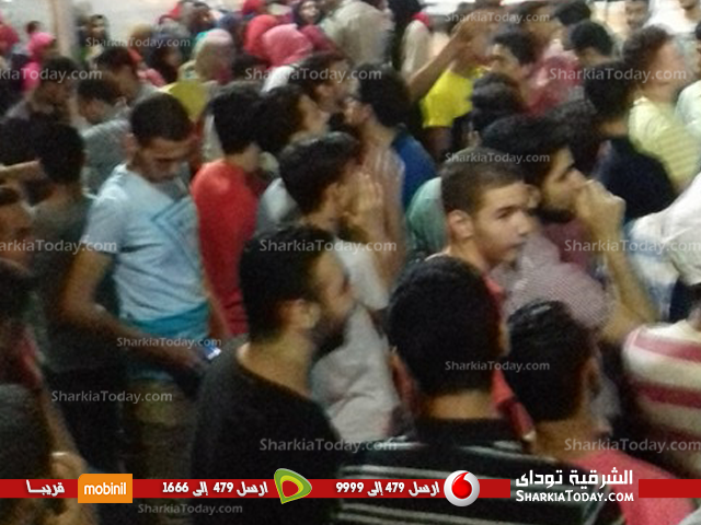 وقفة احتجاجية لطلاب الثانوية العامة أمام مبنى محافظة الشرقية (3)