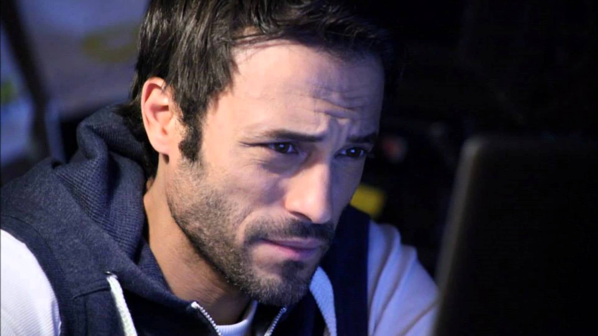 يوسف الشريف : إياك أن تضيع ركعة من أجل أي مسلسل 1 maxresdefault