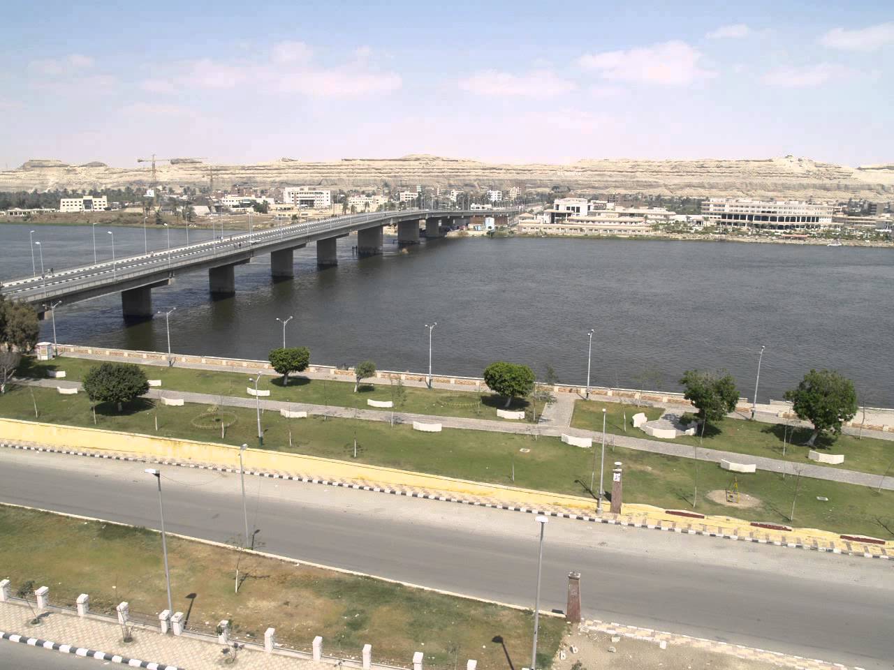 مواطن مصري مات بعد إنقاذ مدينته من كارثة.. فمنحت الدولة عائلته 10 آلاف جنيه 1 maxresdefault