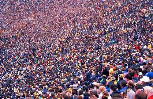 «الإحصاء»: 91 مليون نسمة عدد سكان مصر بالداخل.. والشرقية ثالث أكبر المحافظات 1 population2