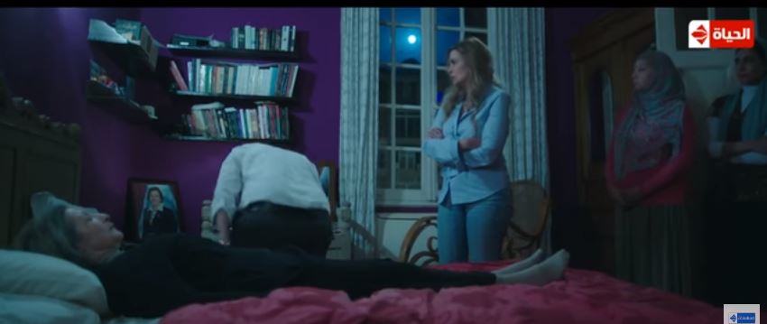 انهيار و بكاء رحمة لحظة وفاة والدتها في «فوق مستوى الشبهات» 3 انهيار و بكاء رحمة لحظة وفاة والدتها في «فوق مستوى الشبهات»