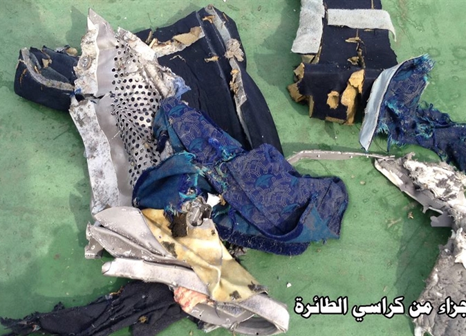 طائرة مصر للطيران تحطمت في الجو لاحتمال اشتعال حريق بها