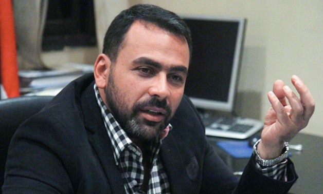 يوسف الحسينى يعلن موعد إعادة بث برنامجه