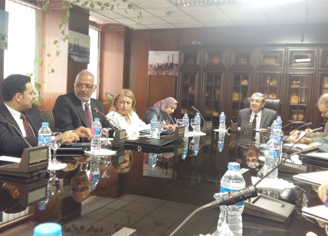 وزير الكهرباء يستقبل فريق «الأحلام النووي» 1 489131_0