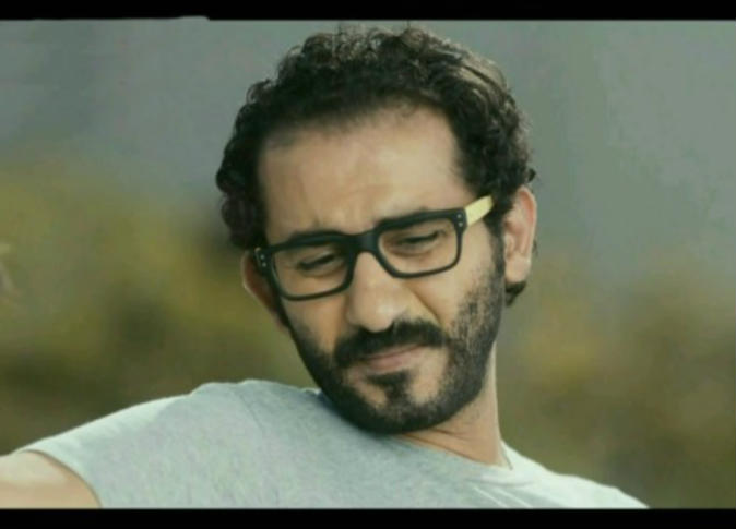 أحمد حلمي ينفي توجيه أي رسالة لمحمد رمضان بسبب سيارته
