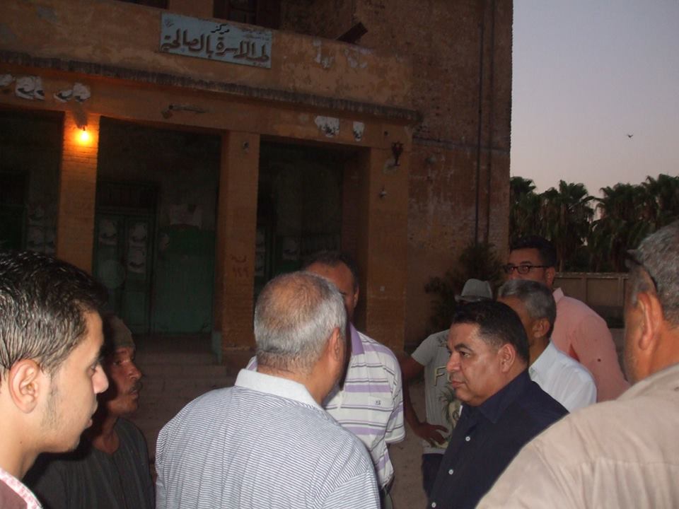 التحقيق في واقعة ضبط سيارة محملة بالأشجار داخل وحدة صحية بالصالحية الجديدة 1 التحقيق في واقعة ضبط سيارة محملة بالأشجار داخل وحدة صحية بالصالحية الجديدة 2