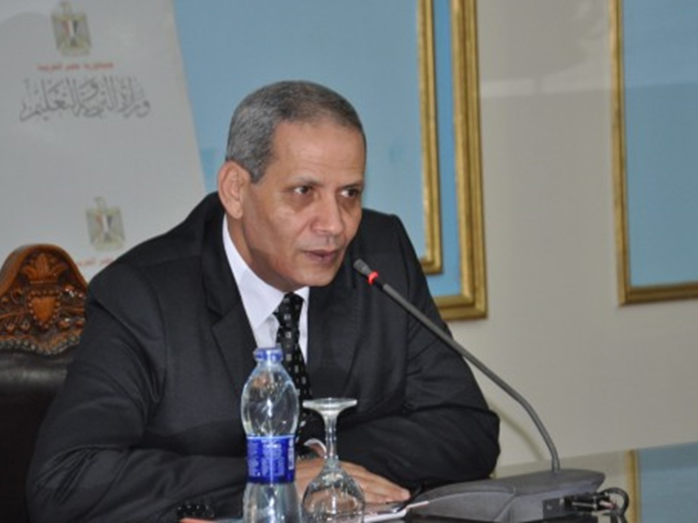 التعليم تلزم المدارس الدولية والخاصة بتحصيل المصروفات بالجنيه المصرى