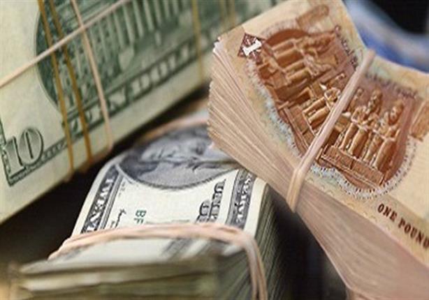 الجنيه يرتفع من أدنى مستوى له ومباحث الأموال تتدخل وارتباك بالسوق السوداء