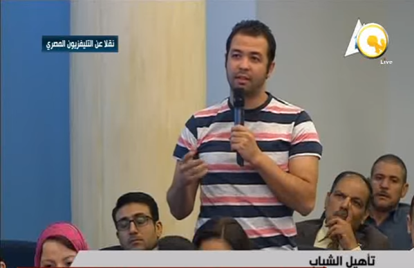 الطالب حسام للسيسي انا منتخبتش حضرتك..والسيسي إزاي تعمل كده 4 الطالب حسام للسيسي انا منتخبتش حضرتك في انتخابات الرئاسة والسيسي إزاي تعمل كده
