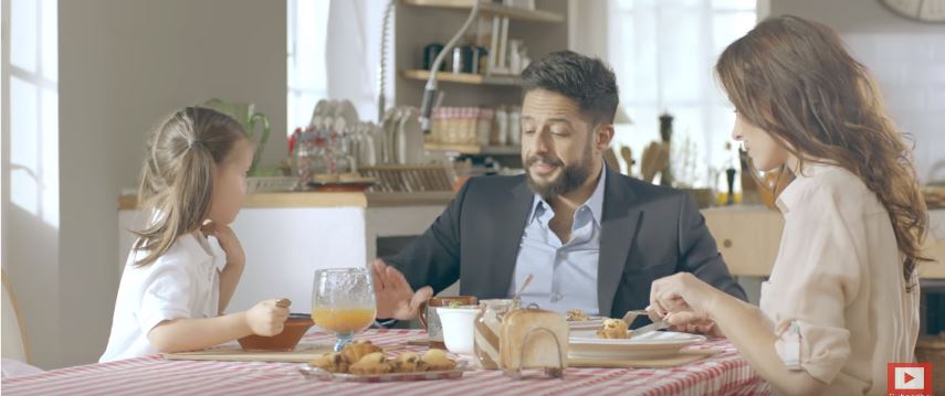كليب ما بلاش لحماقي يحصد أكثر من 600 ألف مشاهدة