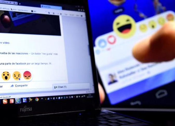 ما السر وراء خضوع الشباب للإنترنت رغم خطورته؟
