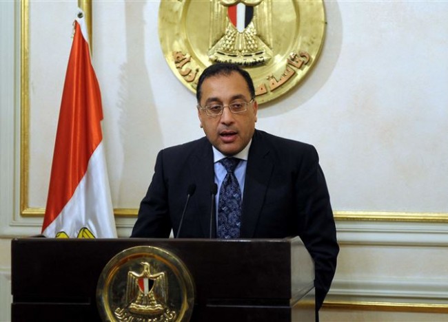 وزير الإسكان يطالب رؤساء المدن بتوصيل المرافق للأراضي المطروحة بنظام القرعة