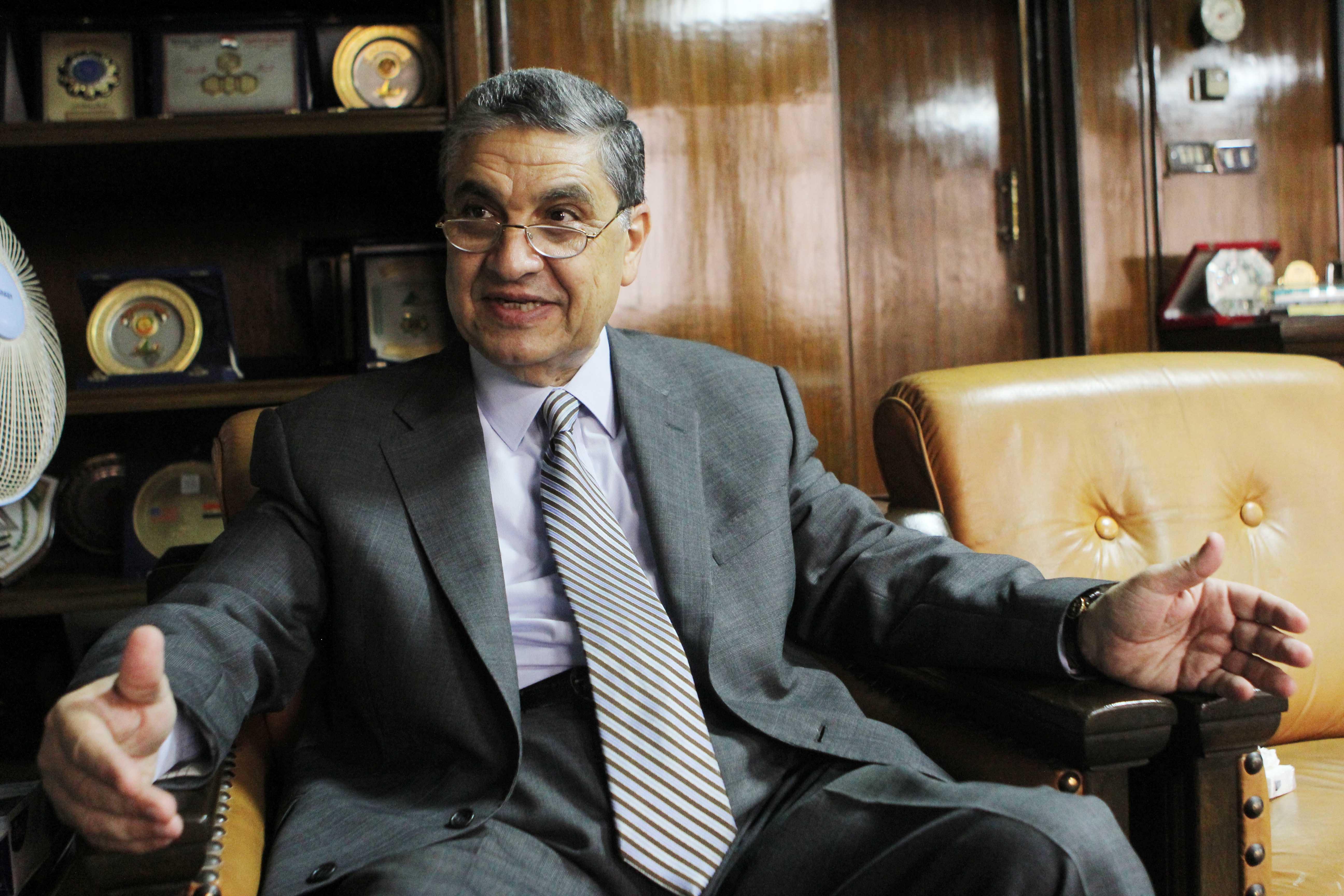وزير الكهرباء لا تراجع عن زيادة الفواتير ومحدودو الدخل في الاعتبار