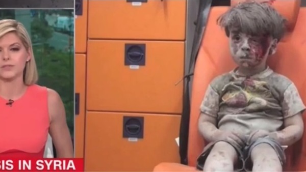 بالفيديو..مذيعة CNN تبكي على الهواء بسبب الطفل السوري «عمران»