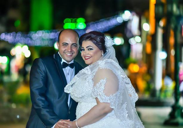 بالصور.. الحقيقة وراء العروس التي غسلت قدمي عريسها في الكوشة 5 2016_8_15_11_56_6_947 (1)