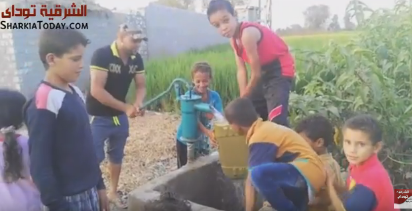 أهالى عزبة أبو زيد بفاقوس يشكون من تلوث مياه الشرب