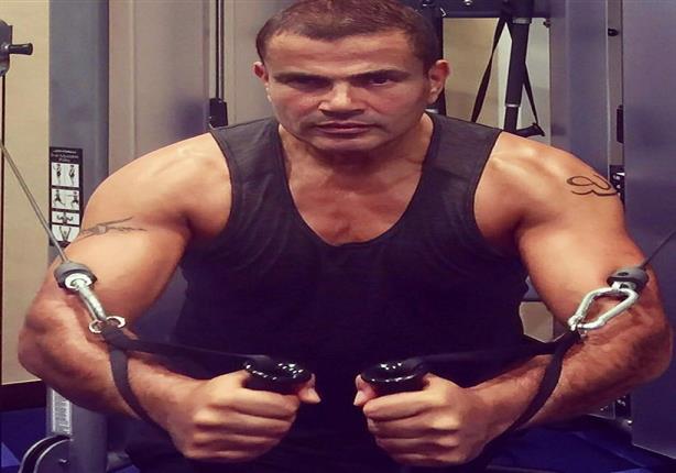 أول صورة لعمرو دياب تكشف استعدادته لمسلسله الأول عبدالله