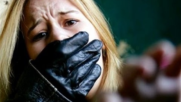 احترس من أحدث طرق خطف الفتيات والسيدات
